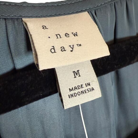 NWT A NEW DAY pewter silver bell sleeve faux wrap blouse Medium - Picture 3 of 7